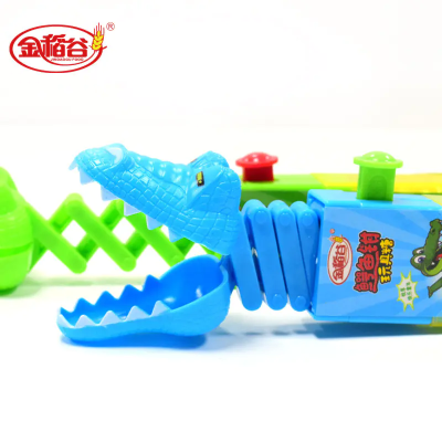 金稻谷伸縮鱷魚(yú)鉗玩具糖水果壓片糖學(xué)生糖玩玩具網(wǎng)紅零食廠家直銷(xiāo)